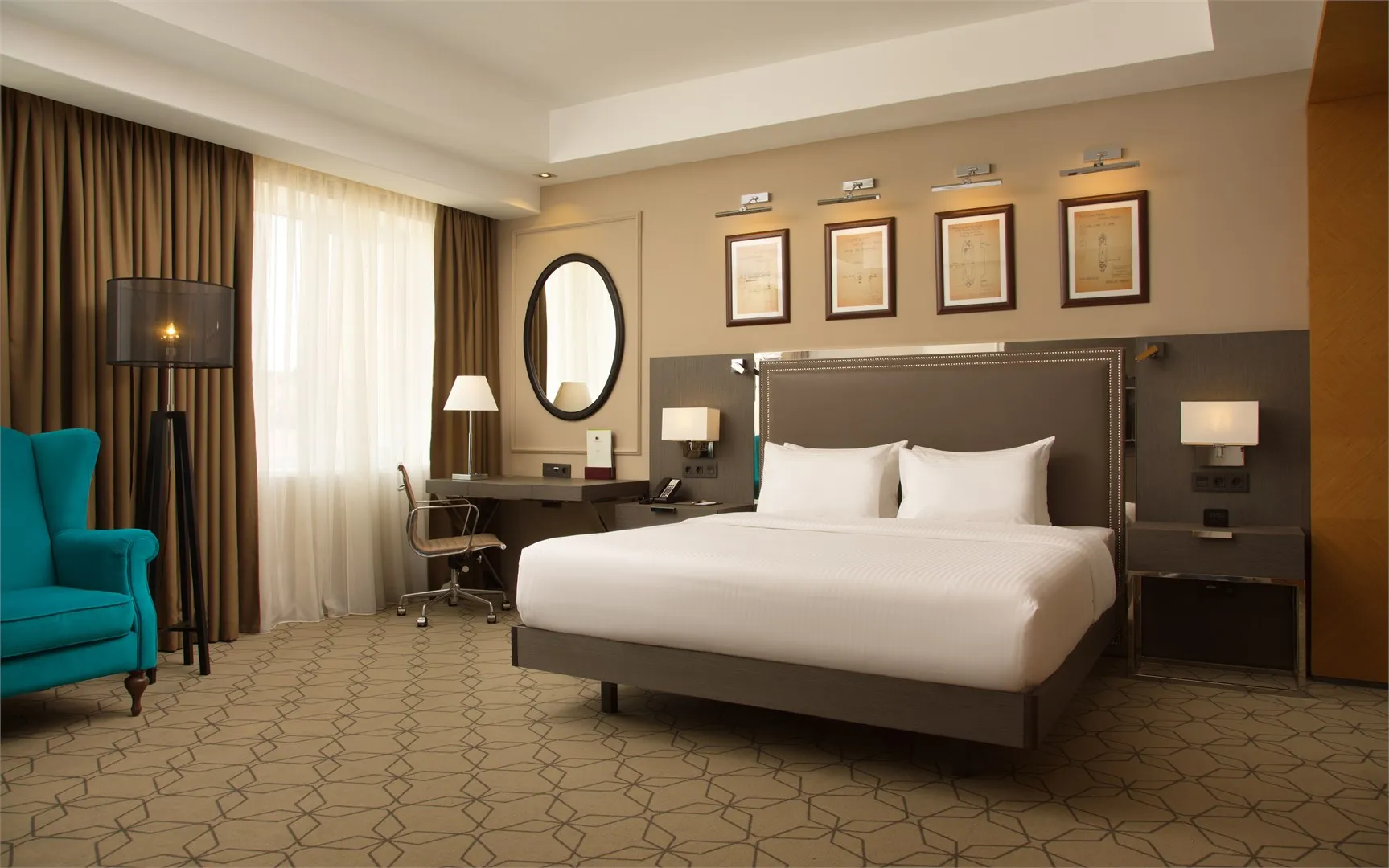 Deluxe King Room