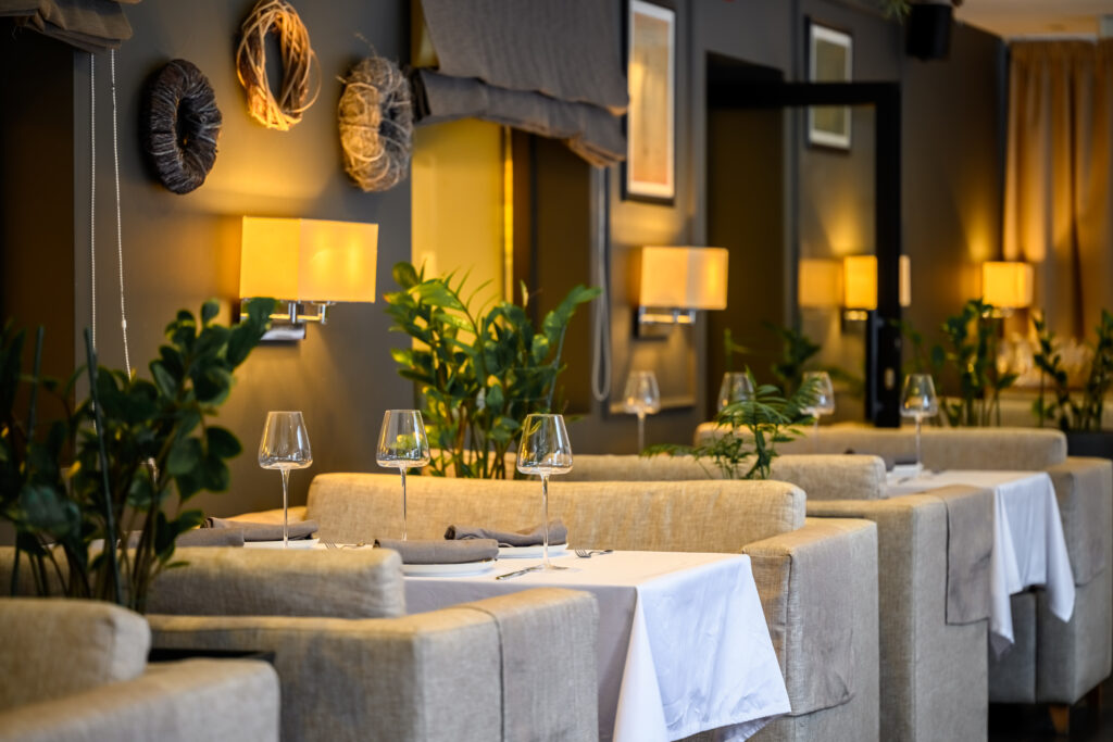 KEDR restaurant interior